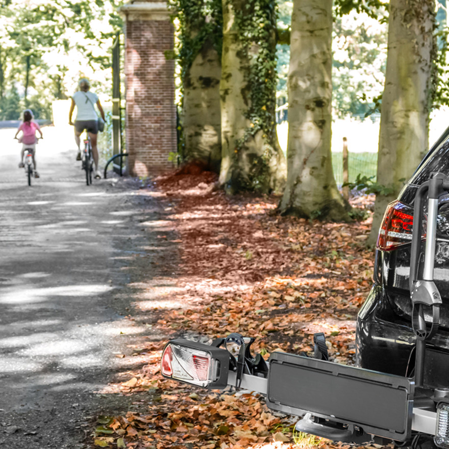 Pro-User is een toonaangevend merk van Tradekar Benelux en biedt innovatieve fietsendragers voor elk type voertuig. Met gebruiksgemak, veiligheid en duurzaamheid als uitgangspunt maakt Pro-User mobiliteit eenvoudig en toegankelijk — voor elke fietser, elk avontuur.