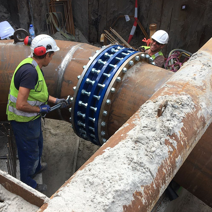 VOPO Pompen ontwerpt, produceert en installeert hoogwaardige pompen voor oppervlaktewater. 
Met decennialange ervaring levert VOPO betrouwbare oplossingen voor waterbeheerders, gemeenten en aannemers - van poldergemalen tot complete pompsystemen op maat.